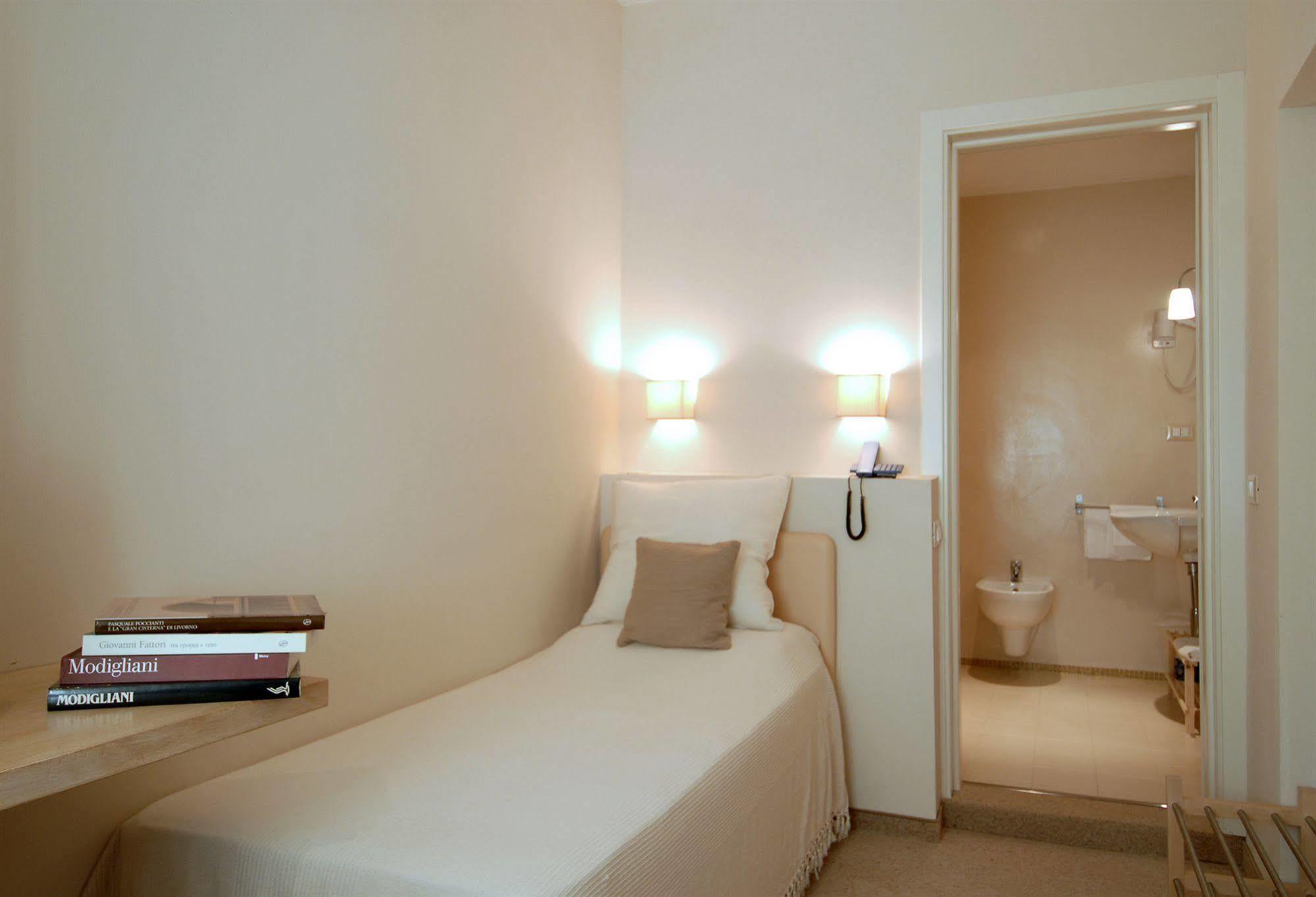 Hotel Touring Livorno Exterior photo